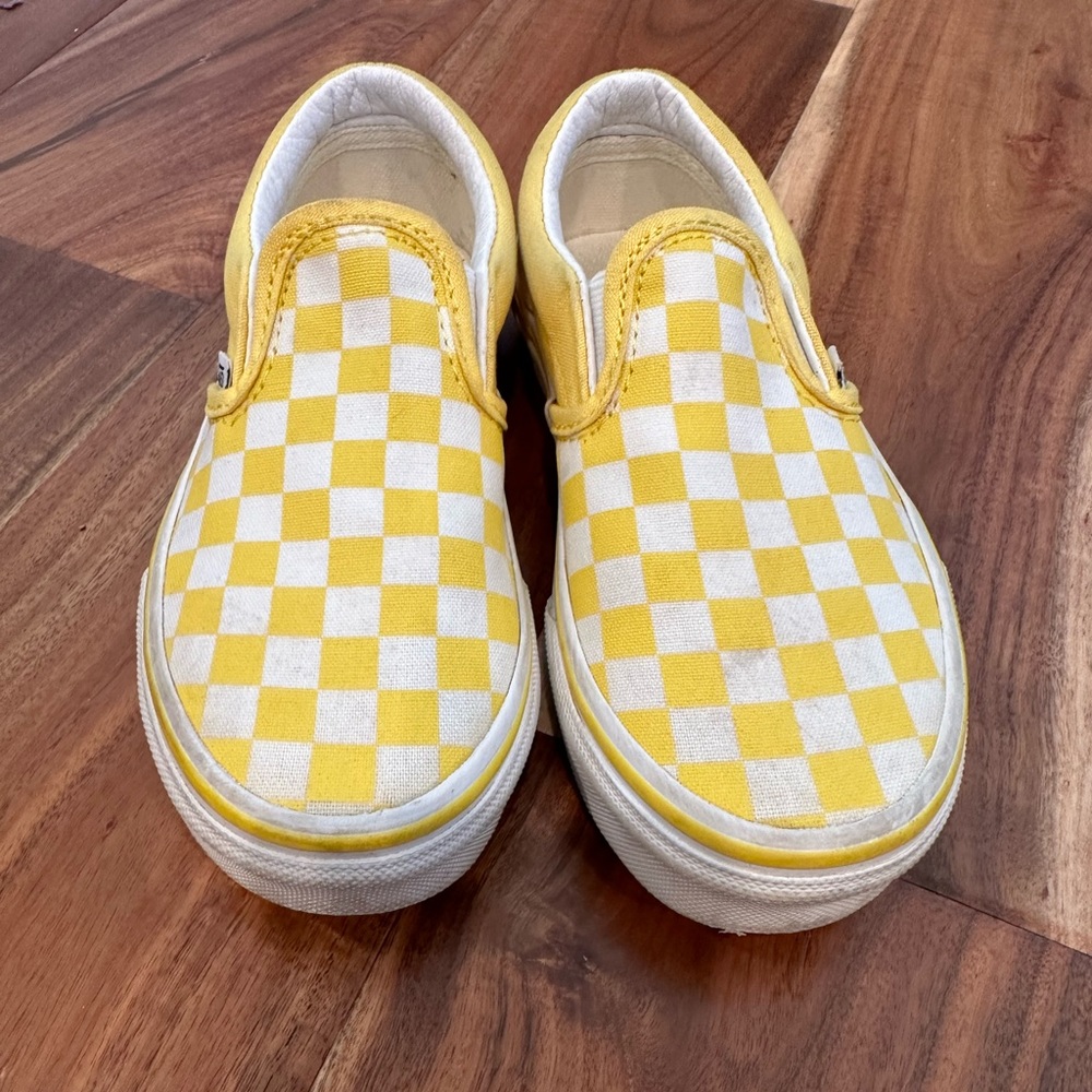 Vans kids slip on shoes